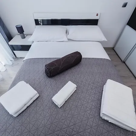 Axioma 4-star Luxury Villa, 2 Apartments, Sea View , Close To Beach, Sea View Terrace *