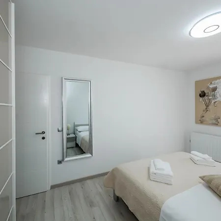 Axioma 4-star Luxury Villa, 2 Apartments, Sea View , Close To Beach, Sea View Terrace Apartment