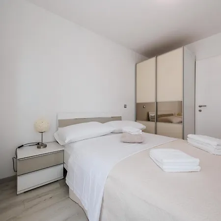 Axioma 4-star Luxury Villa, 2 Apartments, Sea View , Close To Beach, Sea View Terrace