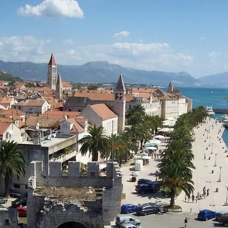 Axioma 4-star Luxury Villa, 2 Apartments, Sea View , Close To Beach, Sea View Terrace Apartment Kastela