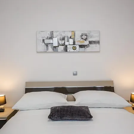 Axioma 4-star Luxury Villa, 2 Apartments, Sea View , Close To Beach, Sea View Terrace Apartment