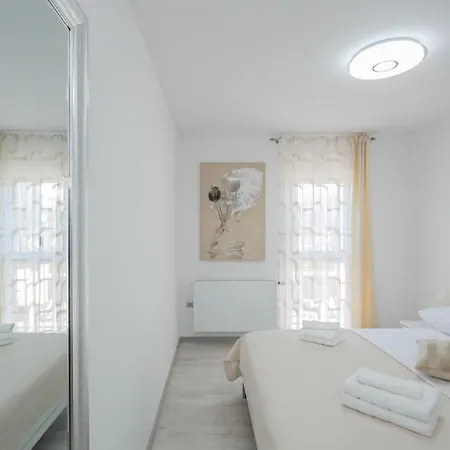 Axioma 4-star Luxury Villa, 2 Apartments, Sea View , Close To Beach, Sea View Terrace *