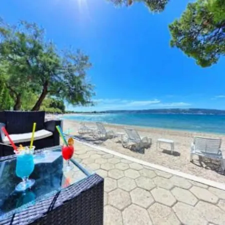 Axioma 4-star Luxury Villa, 2 Apartments, Sea View , Close To Beach, Sea View Terrace Apartment Kastela