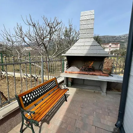 Apartment Axioma 4-star Luxury Villa, 2 Apartments, Sea View , Close To Beach, Sea View Terrace Kastela
