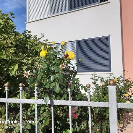 Axioma 4-star Luxury Villa, 2 Apartments, Sea View , Close To Beach, Sea View Terrace Apartment Kastela