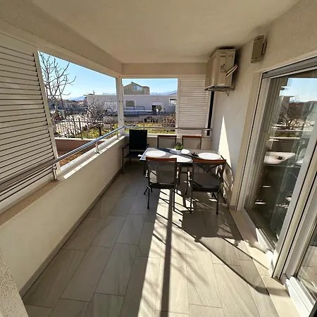 Axioma 4-star Luxury Villa, 2 Apartments, Sea View , Close To Beach, Sea View Terrace * Kastela