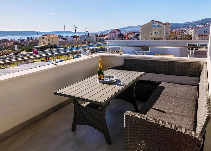 Axioma 4-star Luxury Villa, 2 Apartments, Sea View , Close To Beach, Sea View Terrace Apartmán Kaštela