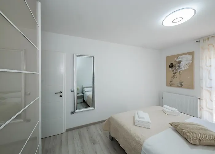 Axioma 4-star Luxury Villa, 2 Apartments, Sea View , Close To Beach, Sea View Terrace Apartmán