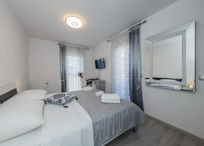 Axioma 4-star Luxury Villa, 2 Apartments, Sea View , Close To Beach, Sea View Terrace Apartmán