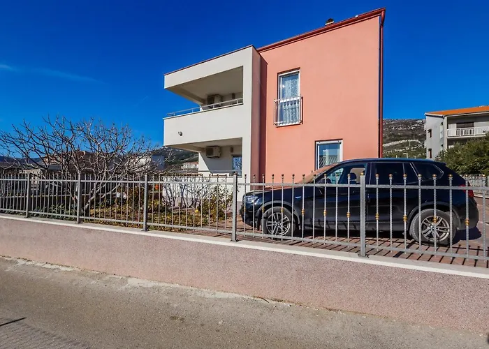 Apartmán Axioma 4-star Luxury Villa, 2 Apartments, Sea View , Close To Beach, Sea View Terrace *