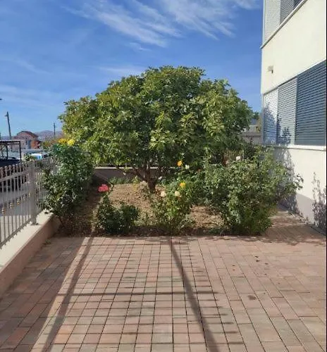 Apartmán Axioma 4-star Luxury Villa, 2 Apartments, Sea View , Close To Beach, Sea View Terrace *